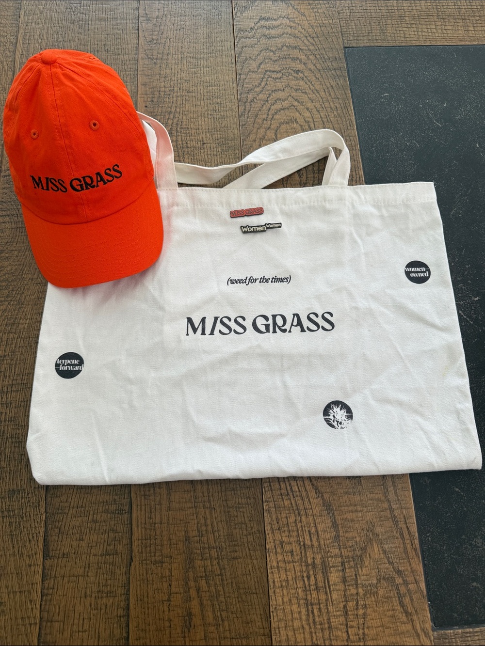 Miss Grass Orange Logo Cap with White Tote Bag